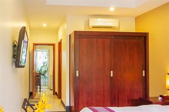 Skyline Boutique Hotel