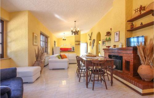 Awesome Home In San Giovanni A Piro With 3 Bedrooms