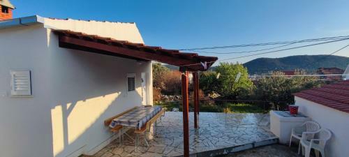 House "olive Tree"