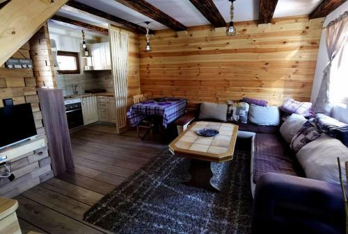 Cozy And Cheerful Cottage Nada