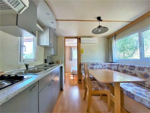 Beautiful Bungalow In Capraia E Limite With Shared Pool