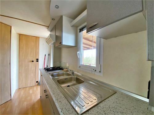 Beautiful Bungalow In Capraia E Limite With Shared Pool