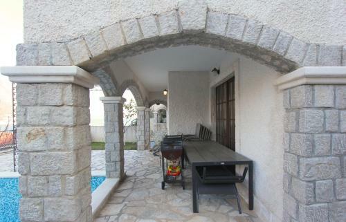 3 Br Apartment With Swimming Pool In Boka Gardens Complex