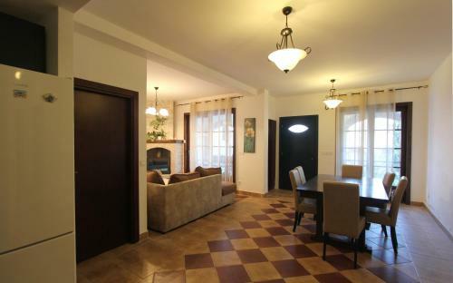 3 Br Apartment With Swimming Pool In Boka Gardens Complex