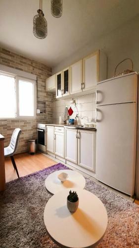 Cozy, Charming One Bedroom Apartment