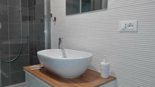 Hostal Tivoli Shortlets - Catania