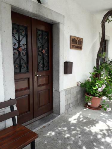 Vidin Raj (Vida's Paradise)