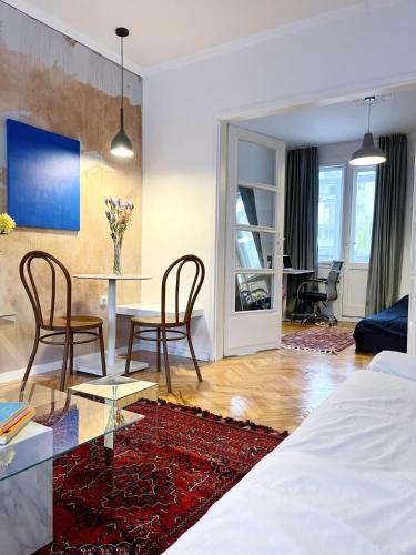 Apartamento Nest Retro - City Center