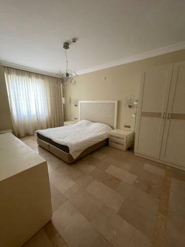 Gold City Apartment Anna