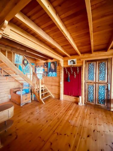 Artistic & Luxurious Villa Yasmincita
