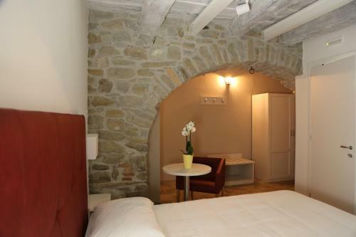 Hostal Montis Country & Charme