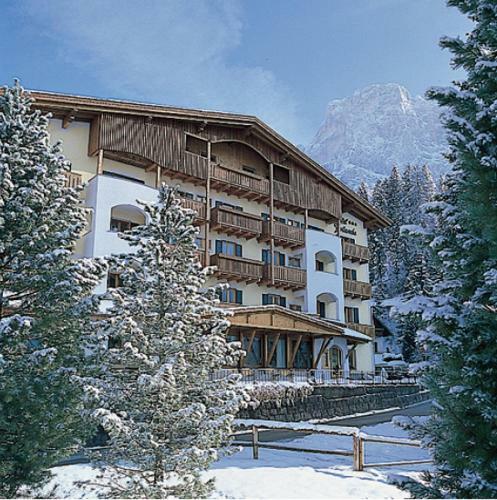 Hotel Jolanda