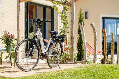 Hostal La Maison Du Grand Bossieu