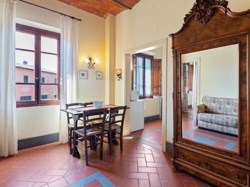 Graceful Apartment In San Miniato With Swimming Pool