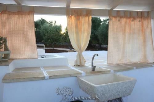 Villa Trullo Mil� With Pool