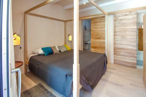 Hostal Lianti Resort Rooms