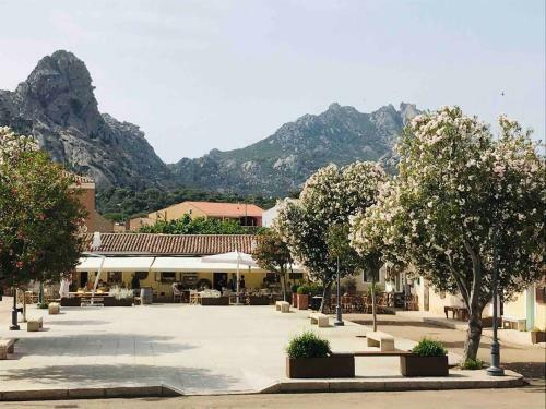 Place San Pantal�o : Jolie Maison Sarde Authentique