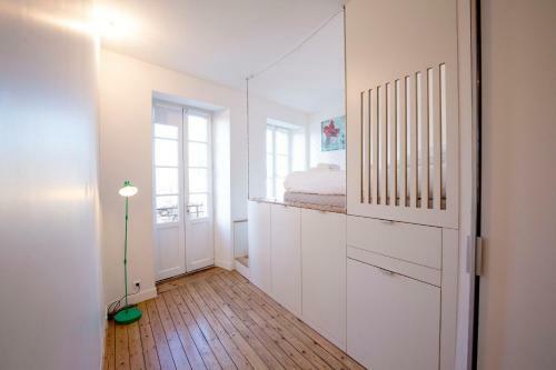 Place Saint Michel Apartment