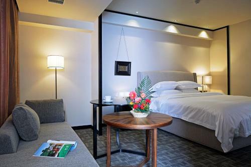 Wuhan Haiting Longan Hotel