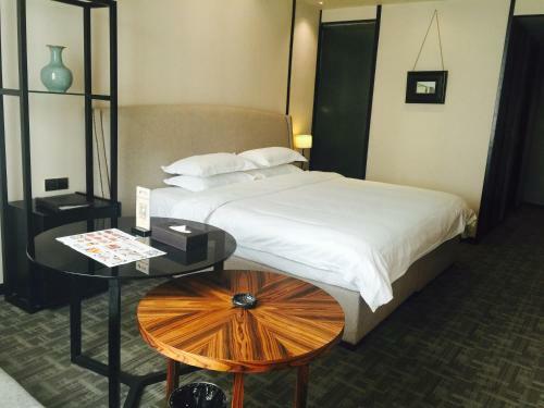 Wuhan Haiting Longan Hotel