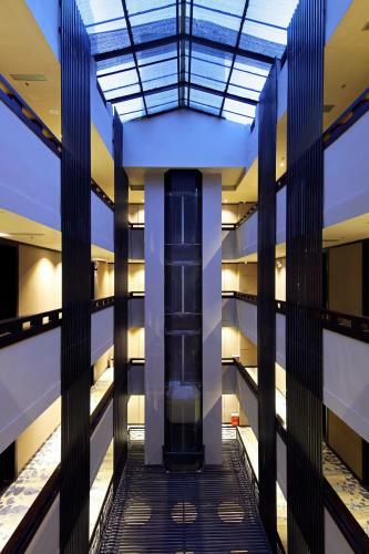 Wuhan Haiting Longan Hotel