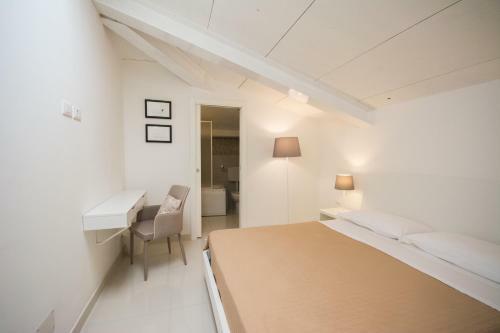 Hostal Palazzo Di Fazio Suites