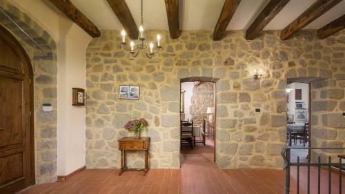 Villa Casale Del Castagneto 8