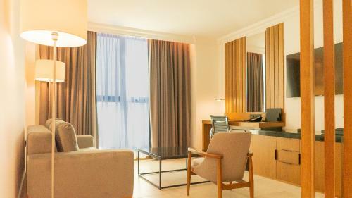 Star Land Hotel Bastos
