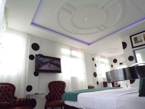 Le Montr�al Hotel