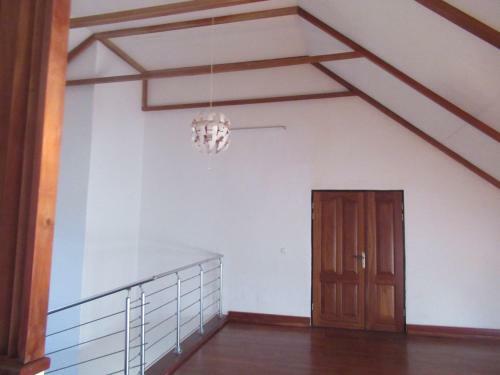 Villa � Odza Borne 12 A�roport A 10min