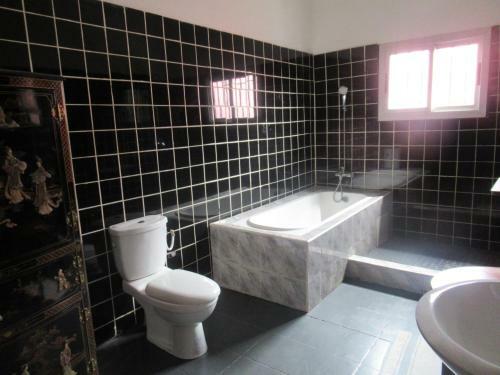 Villa � Odza Borne 12 A�roport A 10min