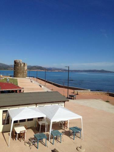 Casa Con Terrazza Fronte Mare