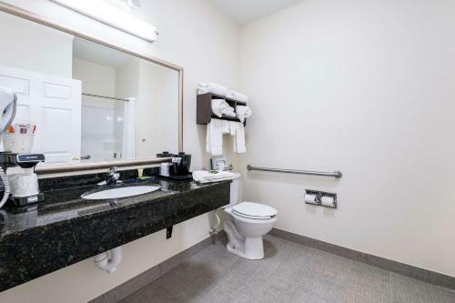 Hotel Baymont Inn & Suites - Madison