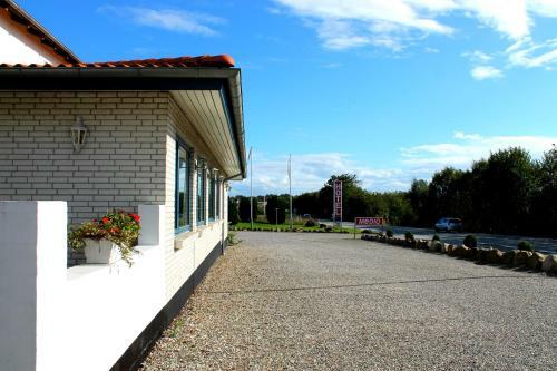 Hotel Medio Apartments