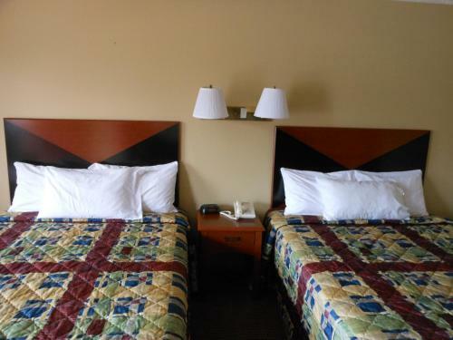 Motel Mcclellan Inn