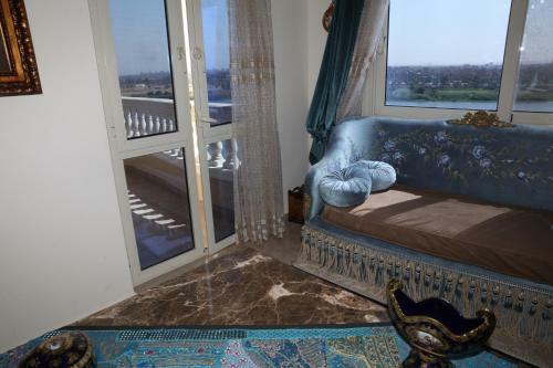 Apartamento Maadi, Direct Nile River View From All Rooms