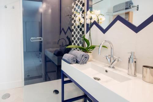 Apartamento Luxury Villa With Penthouse, Pools And Sea View