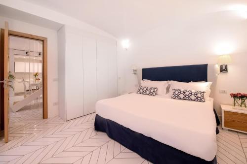 Apartamento Luxury Villa With Penthouse, Pools And Sea View