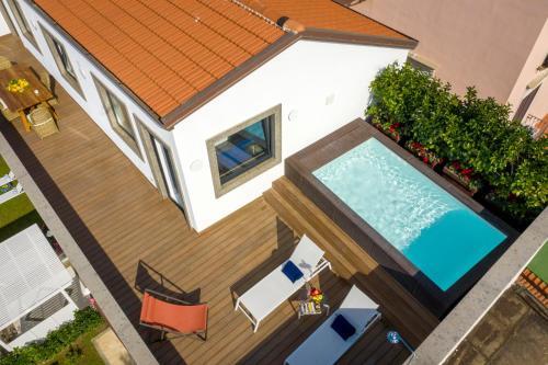 Luxury Apartment With Penthouse And Pool