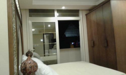 Apartment No. 9 Near Sphinx