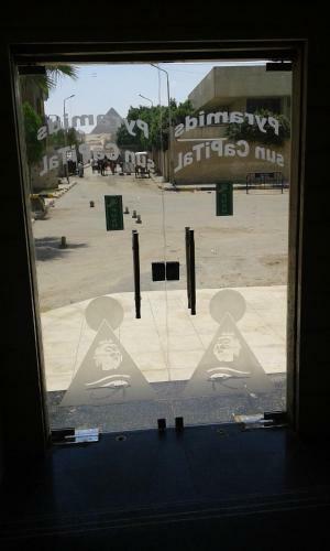 Apartment No. 9 Near Sphinx