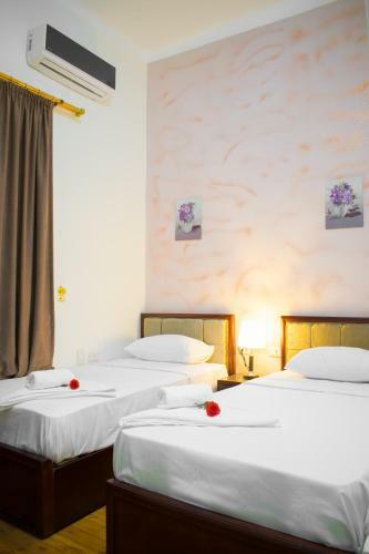 Albergue Golden Palace Hotel