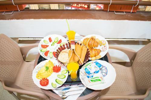 Albergue Golden Palace Hotel