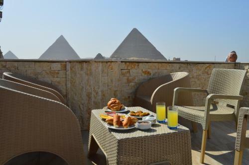Hotel Pyramids Hills Inn