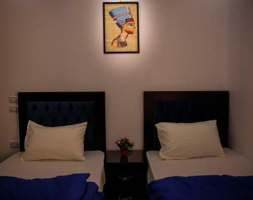 Posada Queen Pyramids View Inn