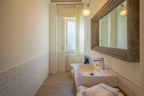 Olivia Apartment
