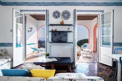 Olga Sea View Apartment