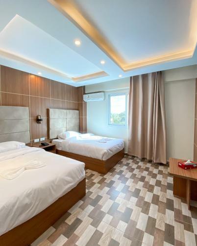 Nine Pyramids View Hotel