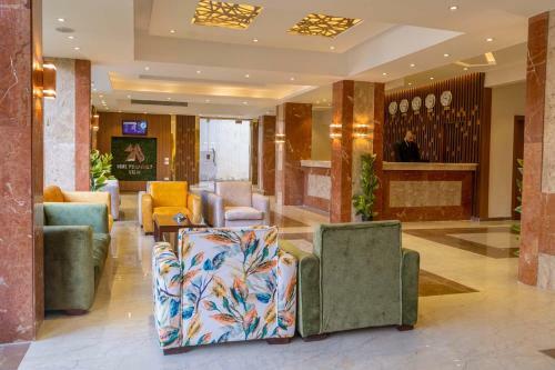 Nine Pyramids View Hotel