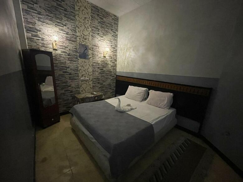Hotel New One Season